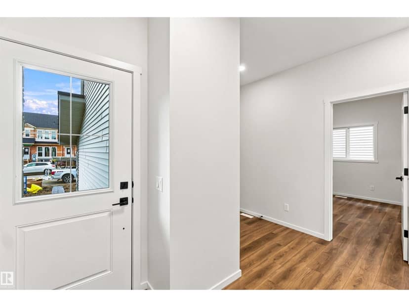5213 Schonsee DR NW NW, Edmonton, photo 2