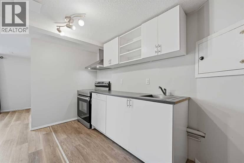 228 Berwick Drive NW — photo 38 of 40