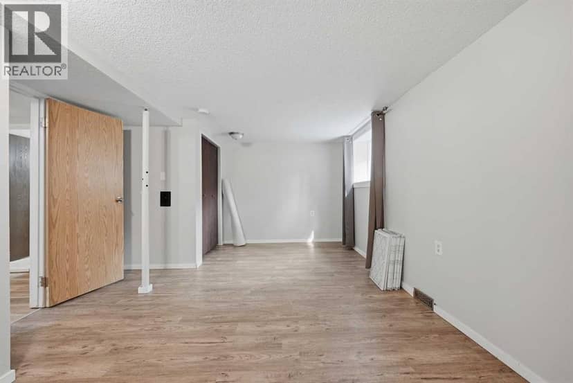 228 Berwick Drive NW — photo 34 of 40