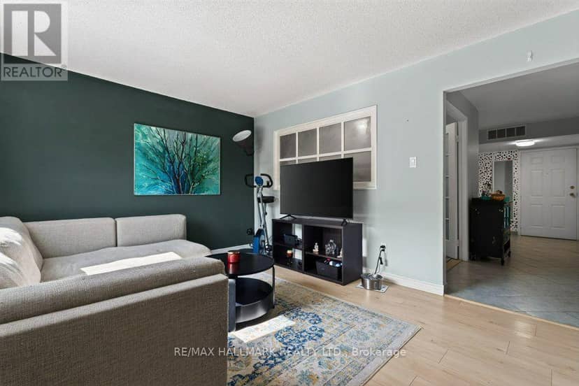 203 - 400 York Boulevard — photo 15 of 24
