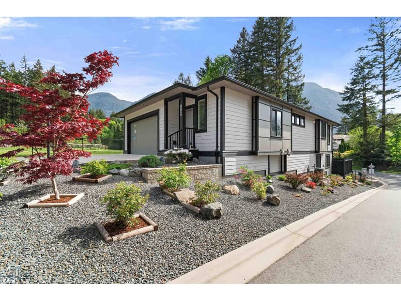 13 21196 KETTLE VALLEY ROAD, Kawkawa Lake, Hope