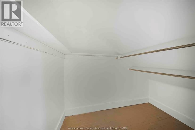 2404 Howard AVENUE — photo 24 of 25