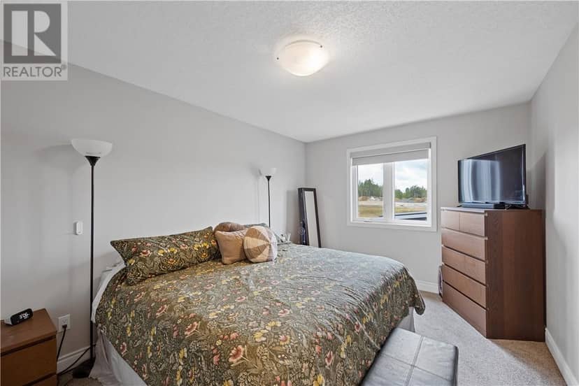 41 Meadowgreen Drive — photo 18 of 37