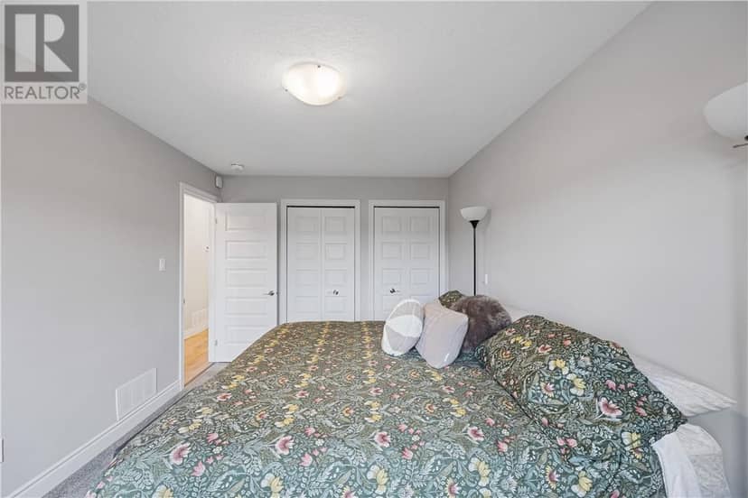 41 Meadowgreen Drive — photo 19 of 37
