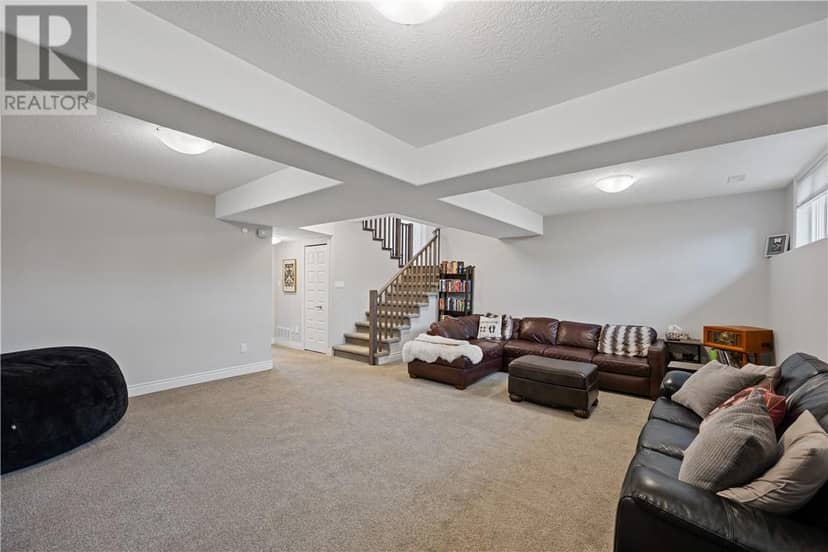 41 Meadowgreen Drive — photo 23 of 37
