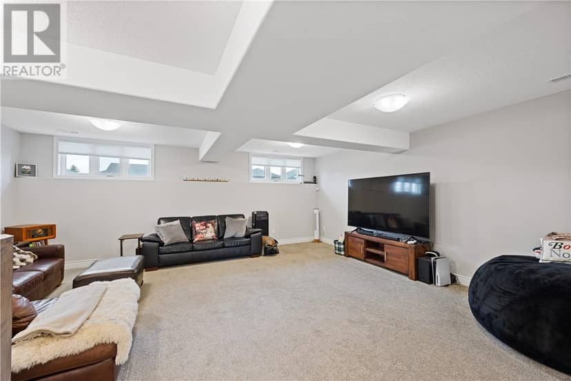 41 Meadowgreen Drive — photo 25 of 37