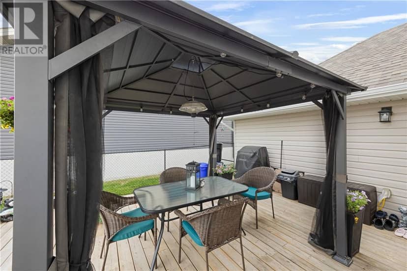 41 Meadowgreen Drive — photo 31 of 37