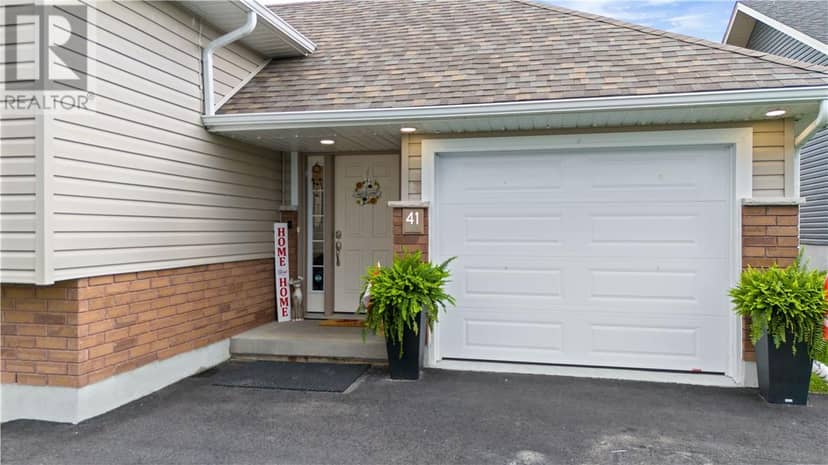 41 Meadowgreen Drive — photo 34 of 37