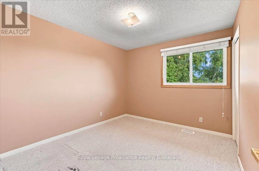 125 Tracey Park Drive — photo 20 of 40