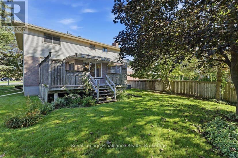 125 Tracey Park Drive — photo 34 of 40