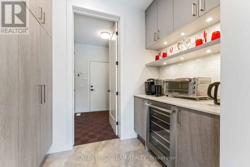 1546 Claymor Avenue — photo 13 of 40