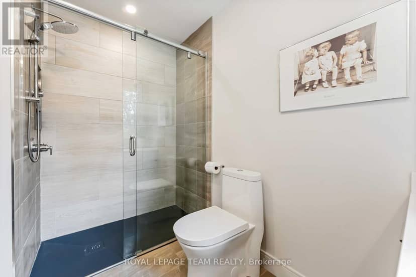 1546 Claymor Avenue — photo 30 of 40