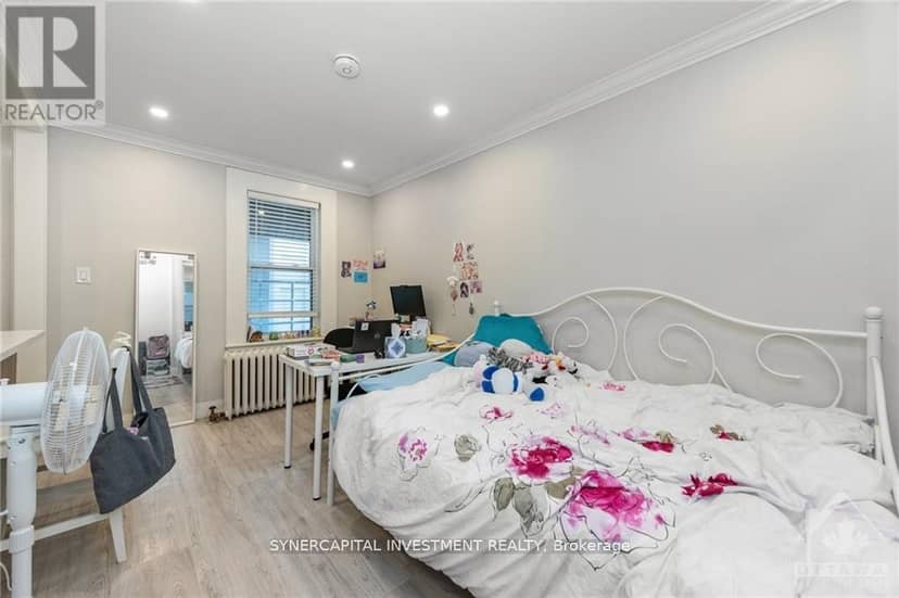466 Maclaren Street — photo 18 of 25