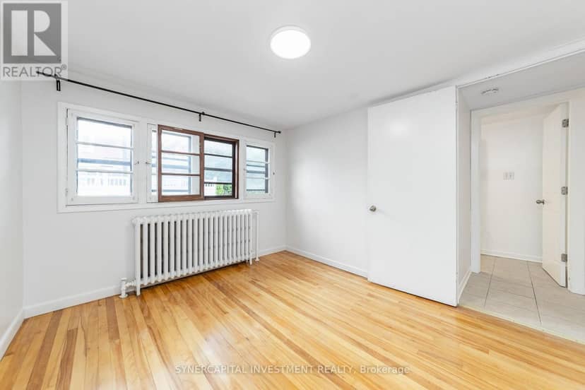 466 Maclaren Street — photo 9 of 25
