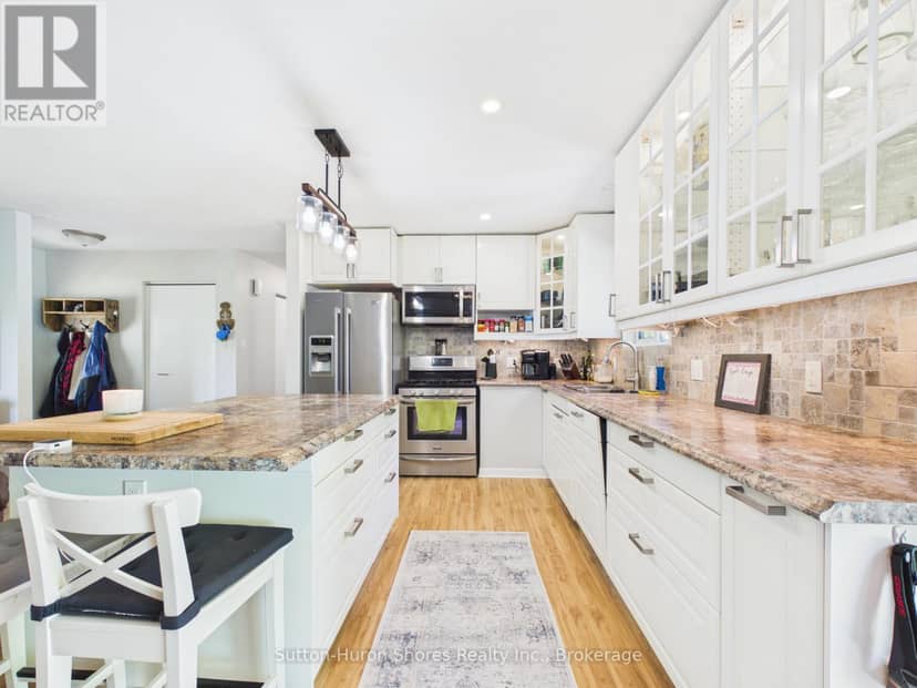 336 Lansdowne Street — photo 10 of 28