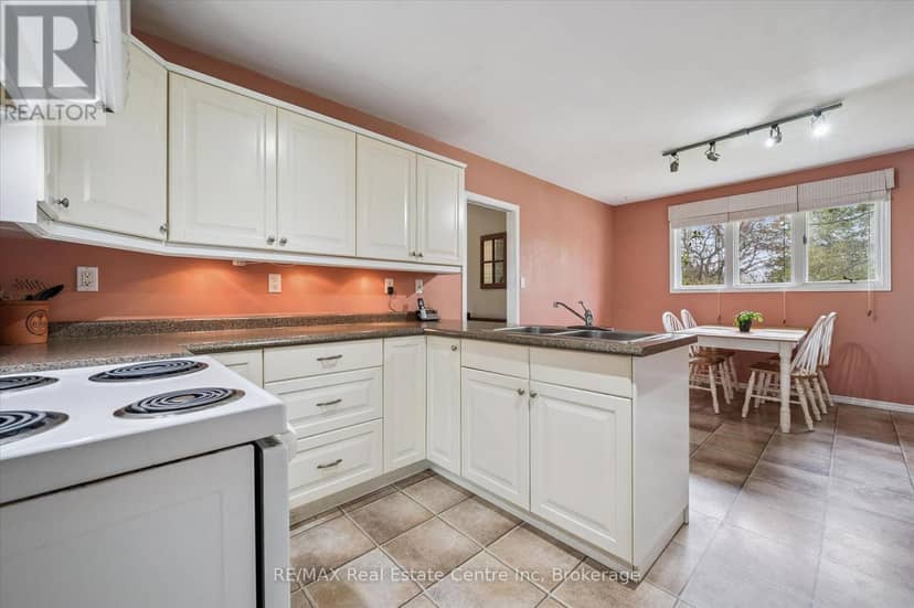 8420 Eramosa-Garafraxa Townline — photo 19 of 40