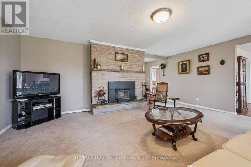 8420 Eramosa-Garafraxa Townline, Centre Wellington, photo 7