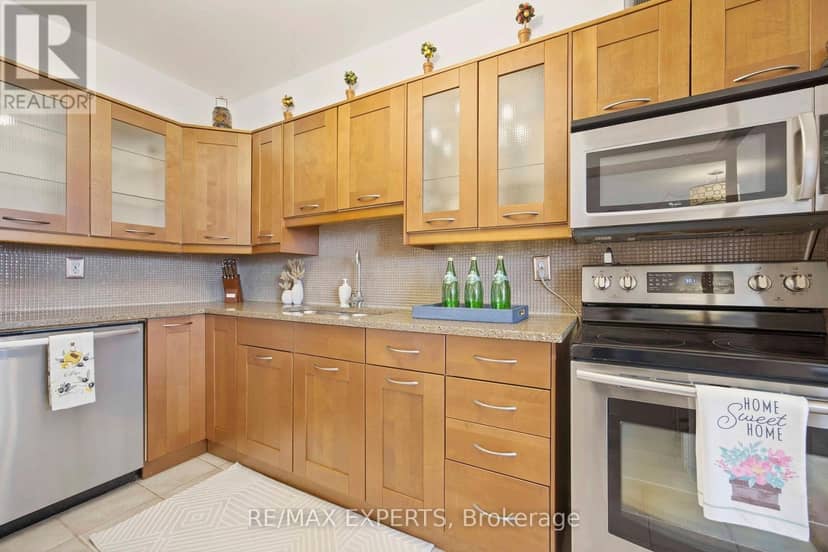 1417 - 5 Shady Golfway — photo 7 of 31
