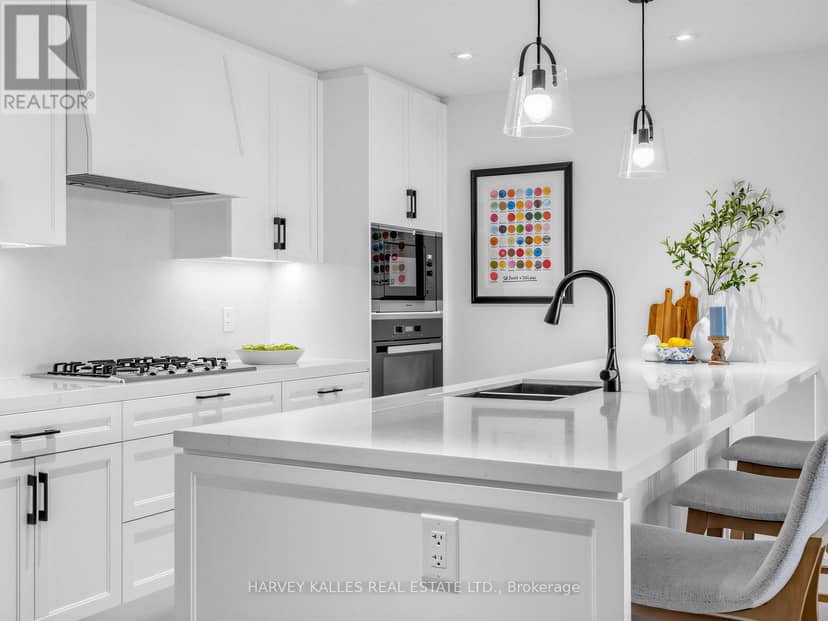 605 - 1 Strathgowan Avenue, Toronto, photo 8