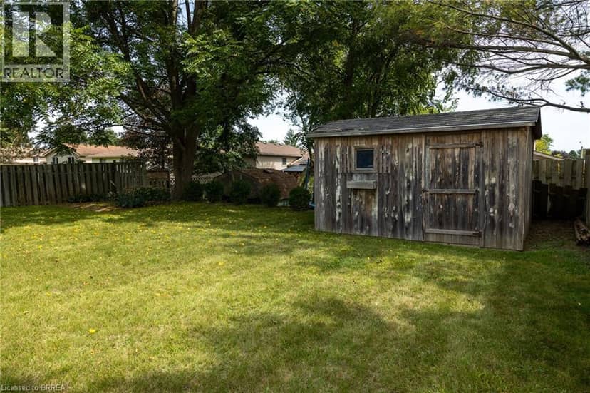 13 FOREST Drive — photo 7 of 21