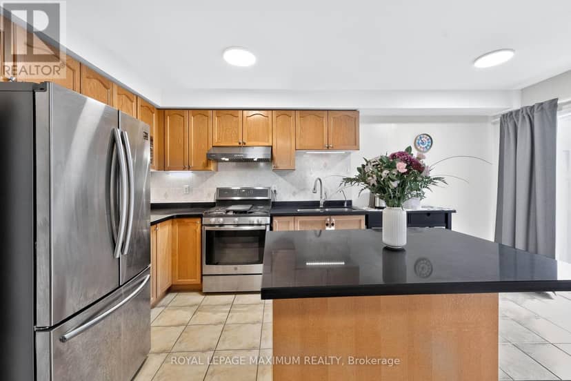 35 Marshview Avenue — photo 13 of 36