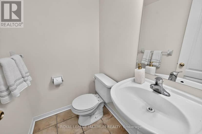 35 Marshview Avenue — photo 16 of 36