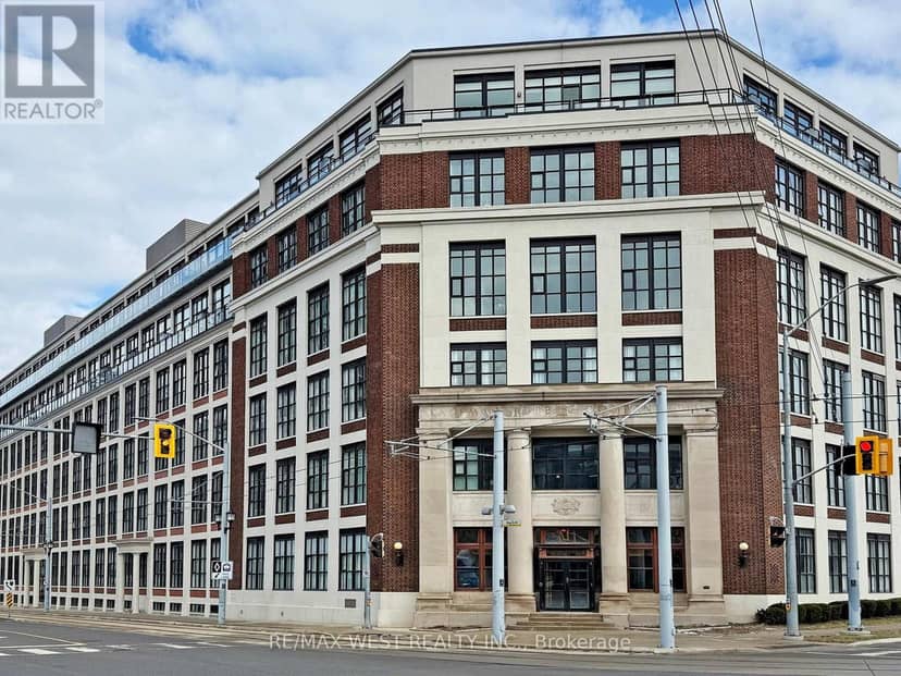 207 - 410 King Street W — photo 1 of 12