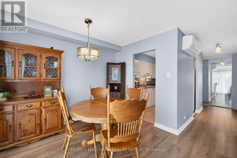 404 - 158 A McArthur Avenue — photo 11 of 22