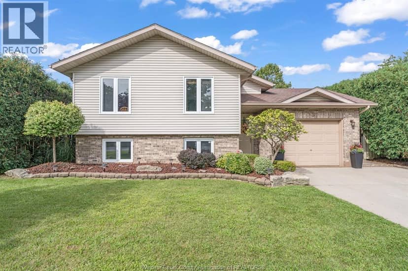 3 Carter AVENUE — photo 1 of 40