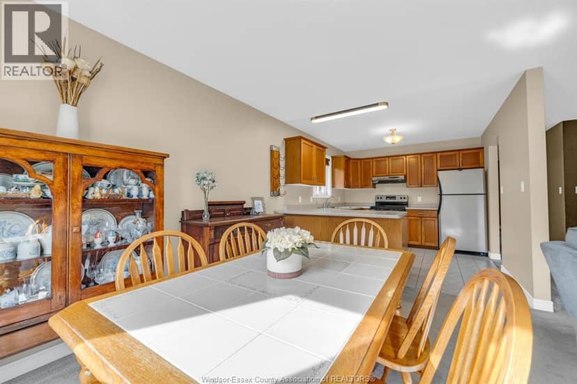 3 Carter AVENUE — photo 12 of 40
