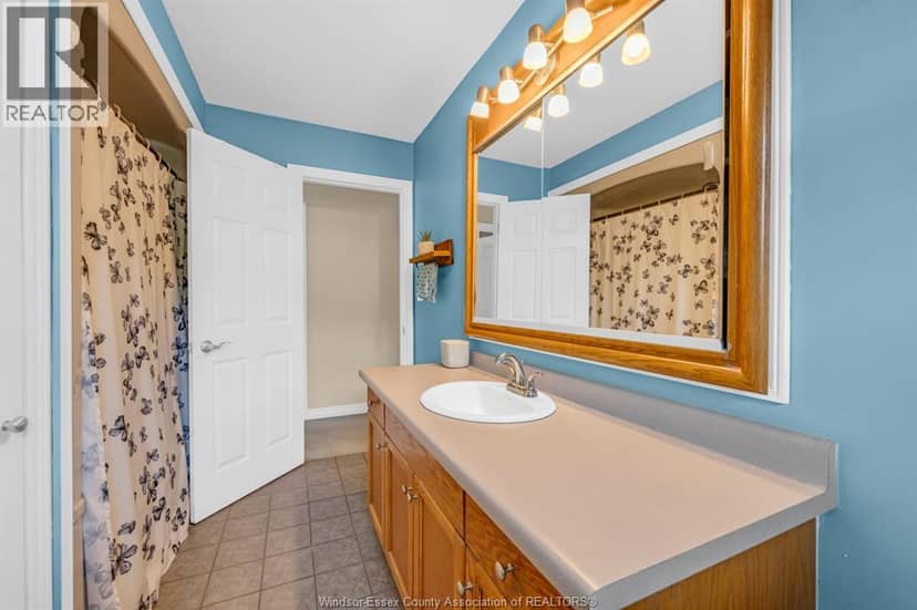 3 Carter AVENUE — photo 19 of 40