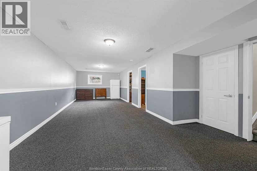 3 Carter AVENUE — photo 24 of 40