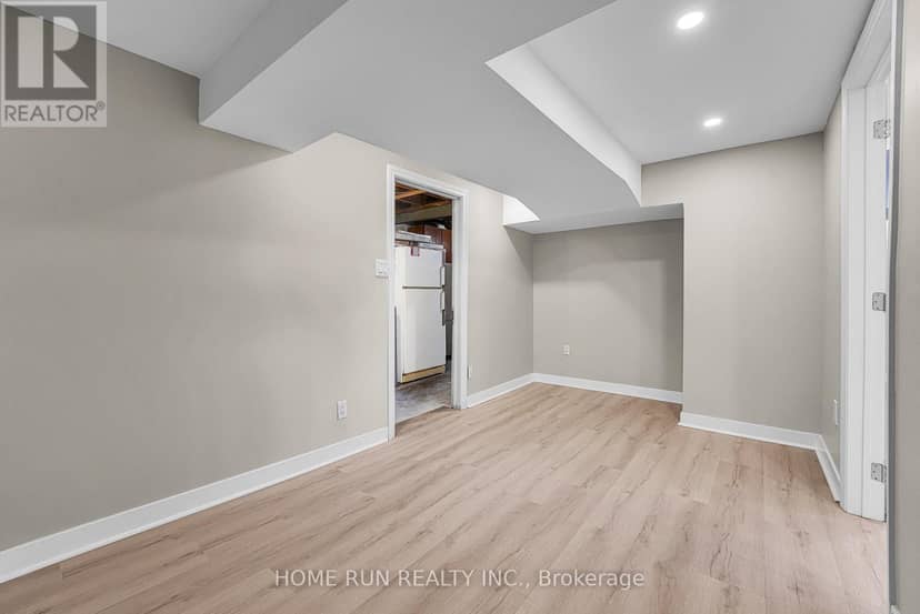 1259 Meadowlands Drive E — photo 35 of 40