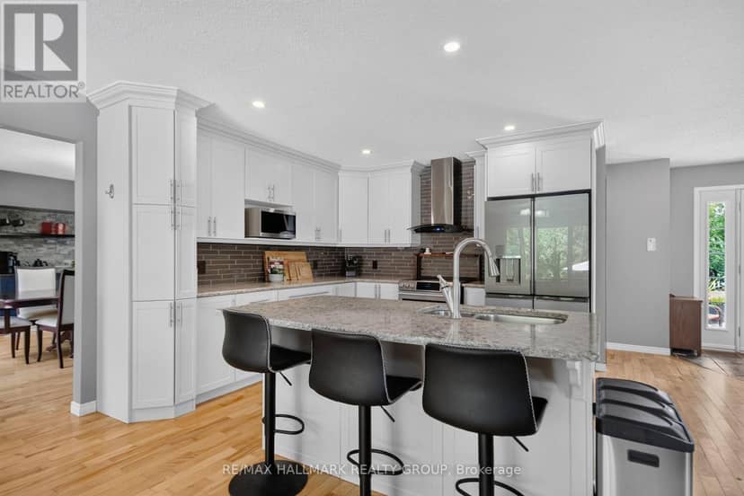 8251 Ranita Crescent, Ottawa, photo 7