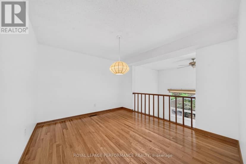 23 - 2 Bertona Street — photo 11 of 40