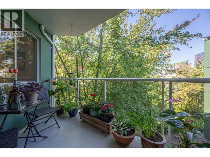 508 1508 MARINER WALK, Vancouver
