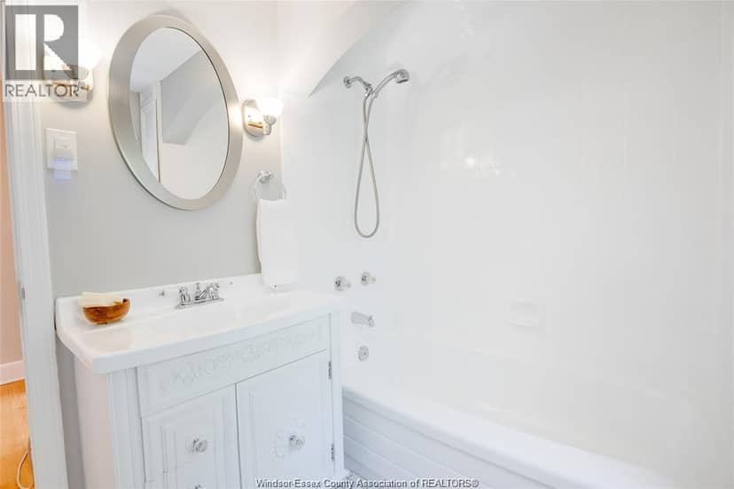 6239 Holden Road — photo 18 of 40