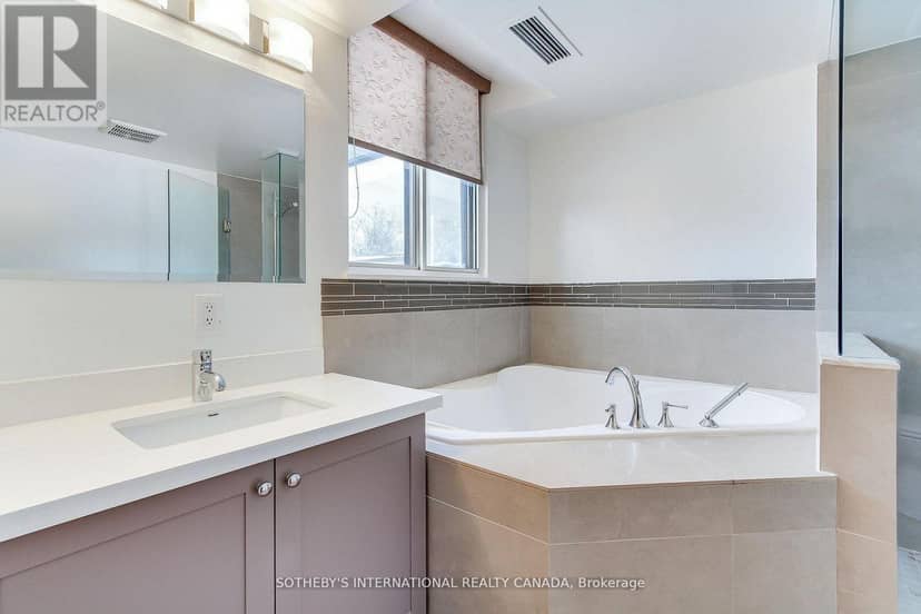 301 - 40 Harding Boulevard W — photo 26 of 40