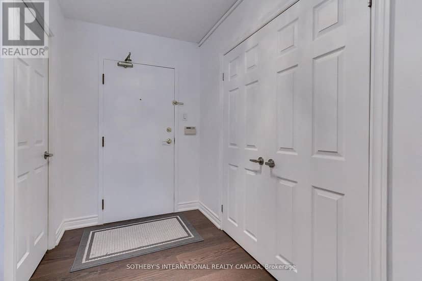 301 - 40 Harding Boulevard W, Richmond Hill, photo 5