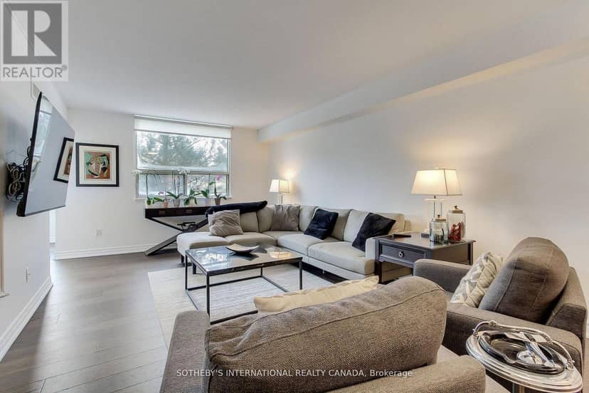301 - 40 Harding Boulevard W, Richmond Hill, photo 8