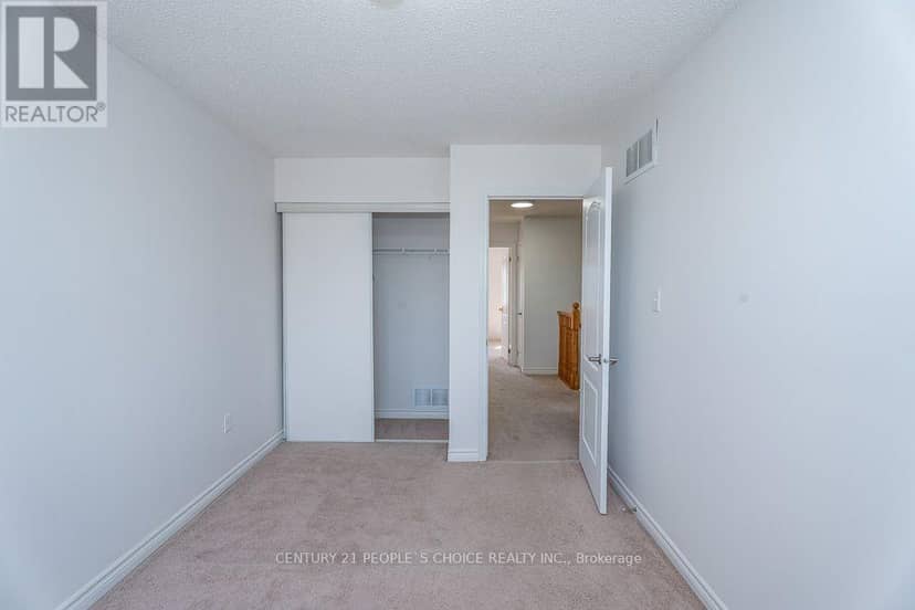129 Sydenham Wells Square — photo 29 of 40