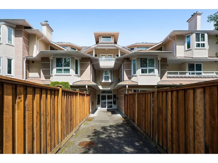 302 19721 64 AVENUE, Langley