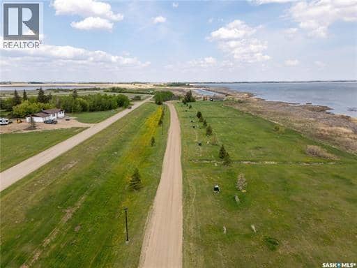 750 Lakeshore DRIVE — photo 29 of 36