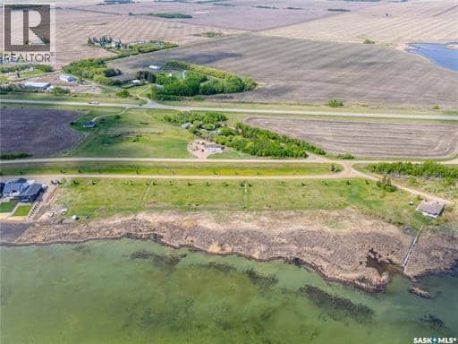 750 Lakeshore DRIVE — photo 20 of 36
