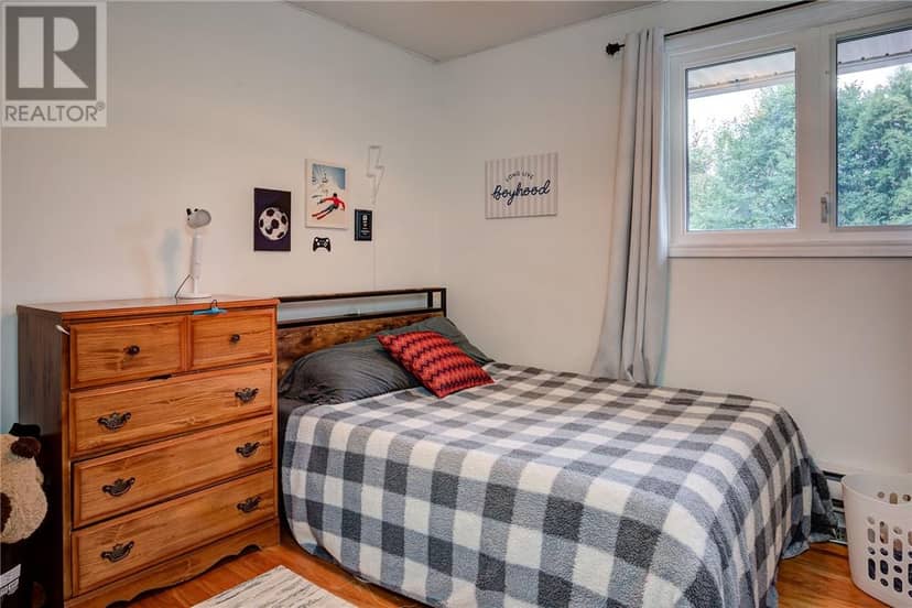 697 Camelot Drive — photo 17 of 27