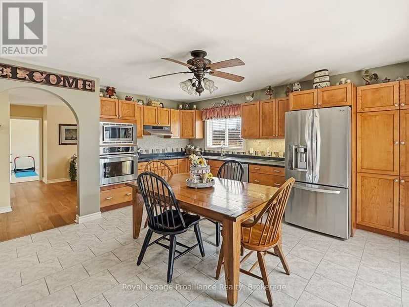 305 Valley Road — photo 7 of 40