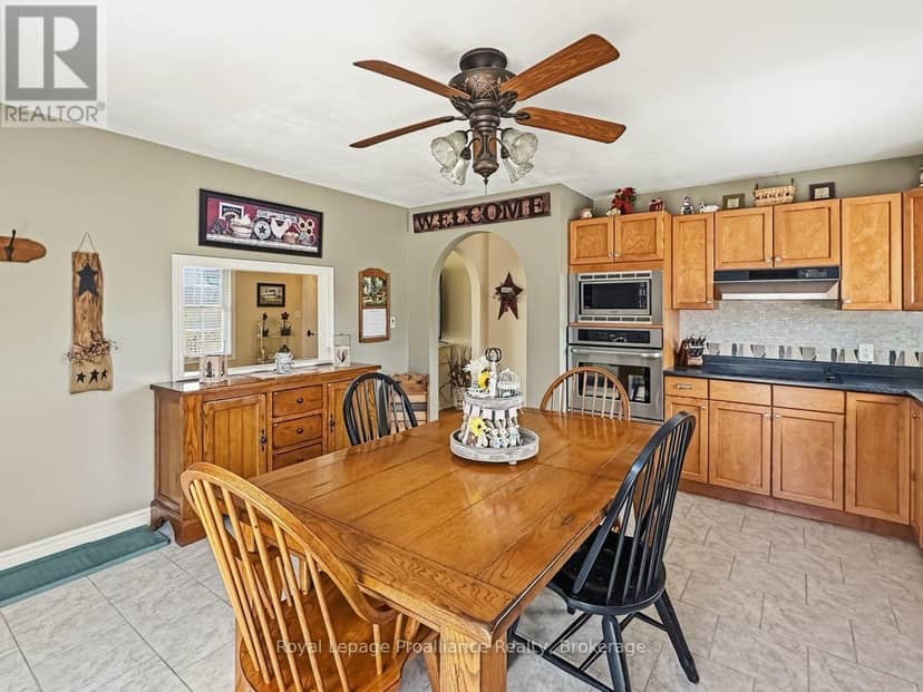 305 Valley Road — photo 9 of 40