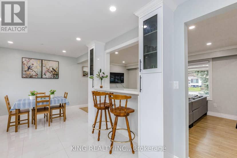 476 Bunting Road — photo 21 of 40