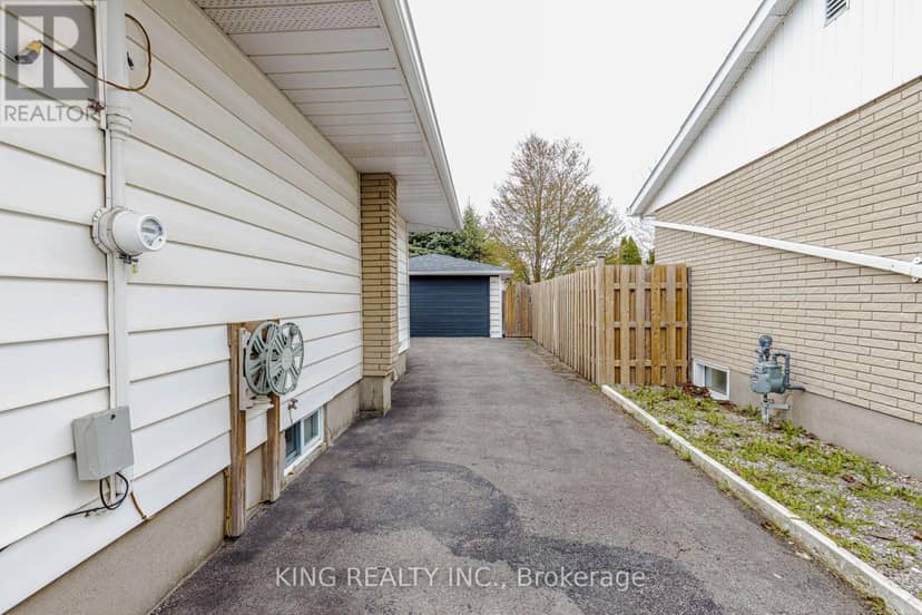 476 Bunting Road — photo 7 of 40