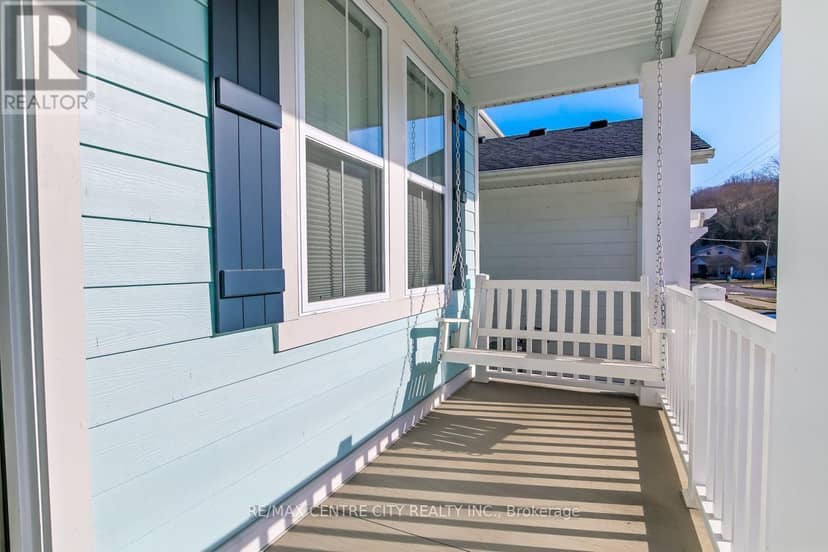 423 George Street — photo 2 of 29